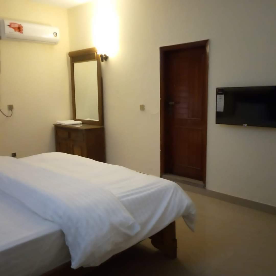 E Town Room Guest House — photo 9