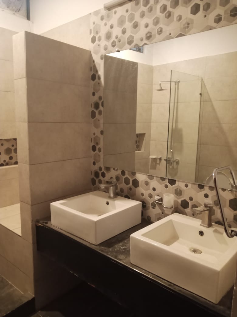 Comfort inn Luxury Living Guest House Islamabad — photo 9