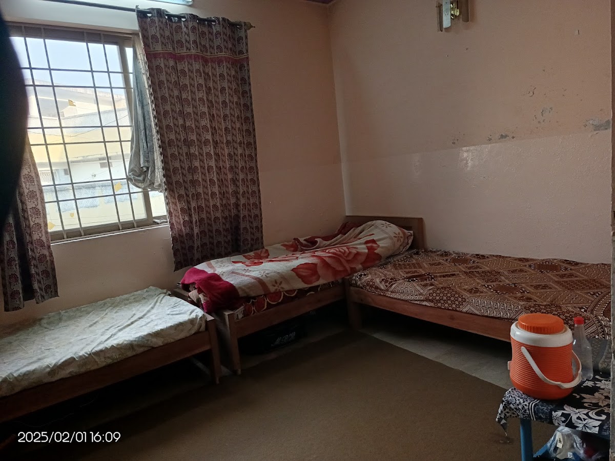 Ismail & Sons Girls Hostel