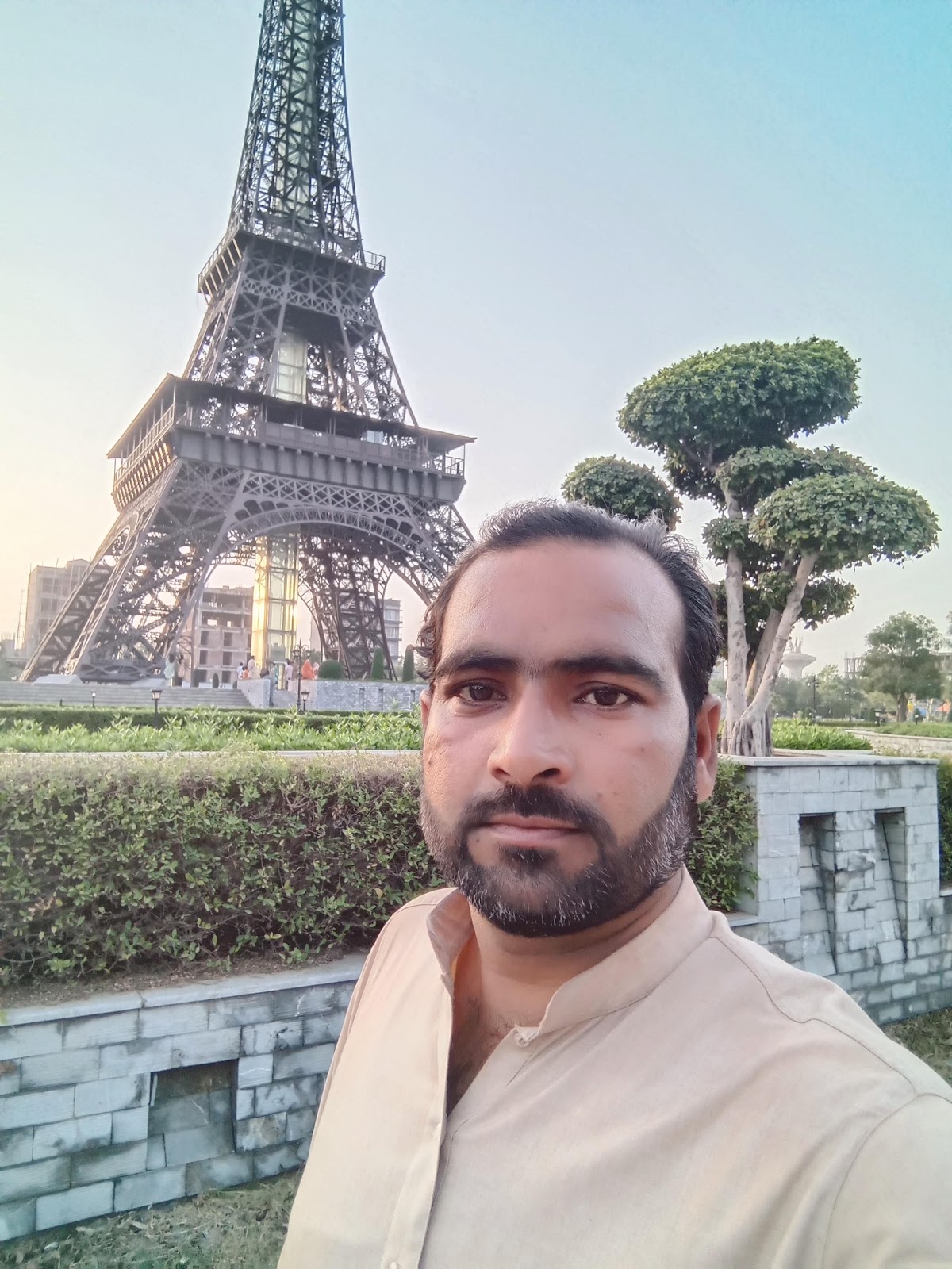 Bahria Luxury Suites
