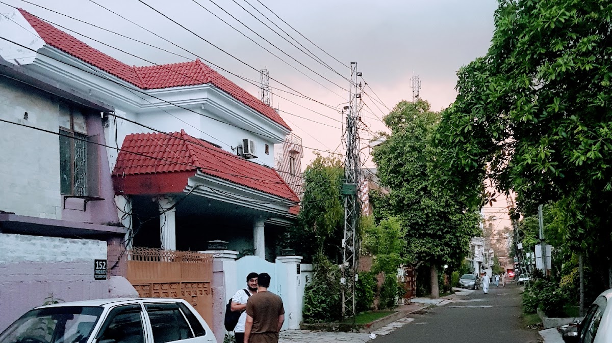 Elite Hostel For Boys