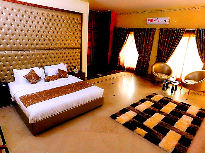 Signature Residence — photo 9