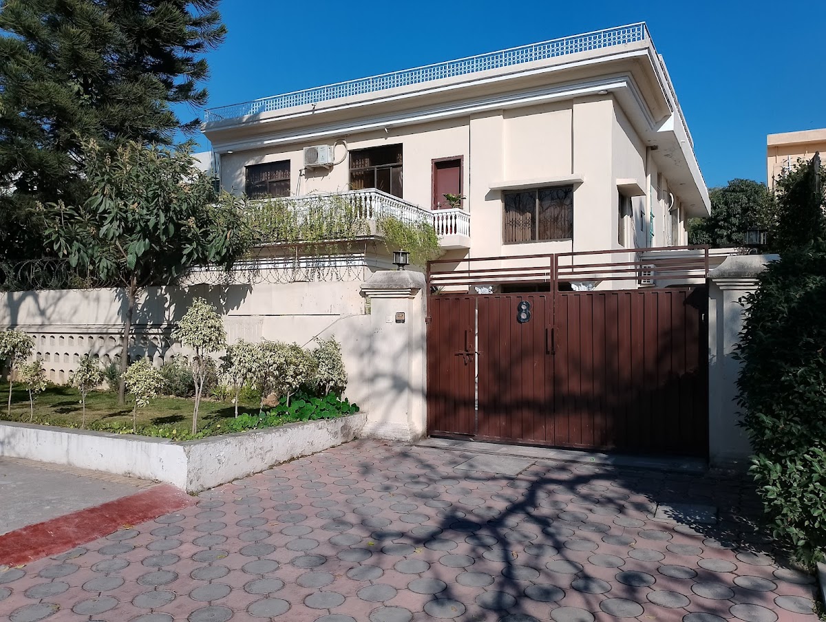 Royal Grace | Best Family Guest House in Islamabad - coed hostel in Islamabad, Capital Territory