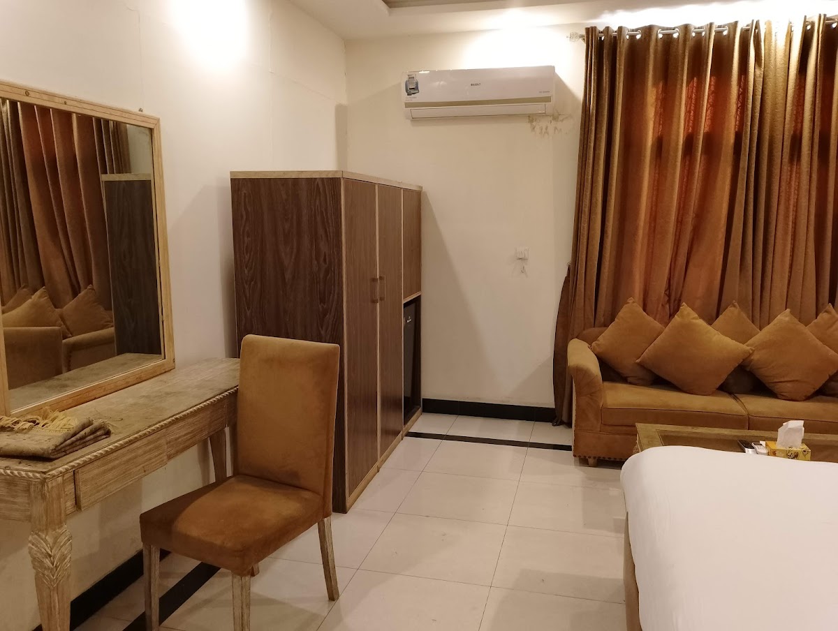 Royal Grace | Best Family Guest House in Islamabad — photo 8