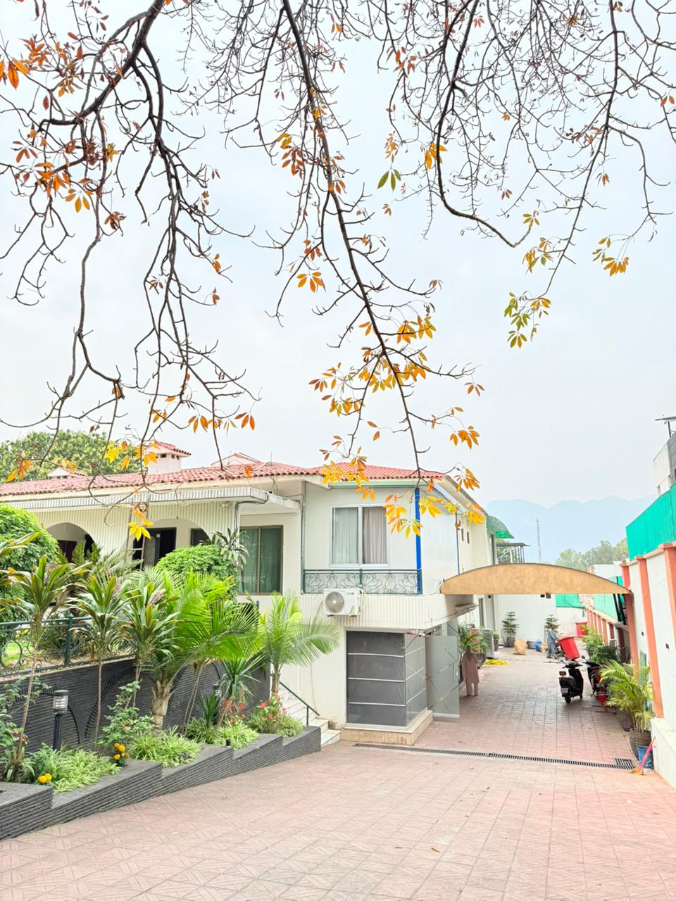 Bait ul Hareem Girls Hostel Park Road — photo 8