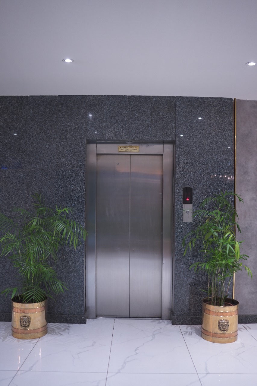 Envoy Continental Hotel, Blue Area, Islamabad — photo 10