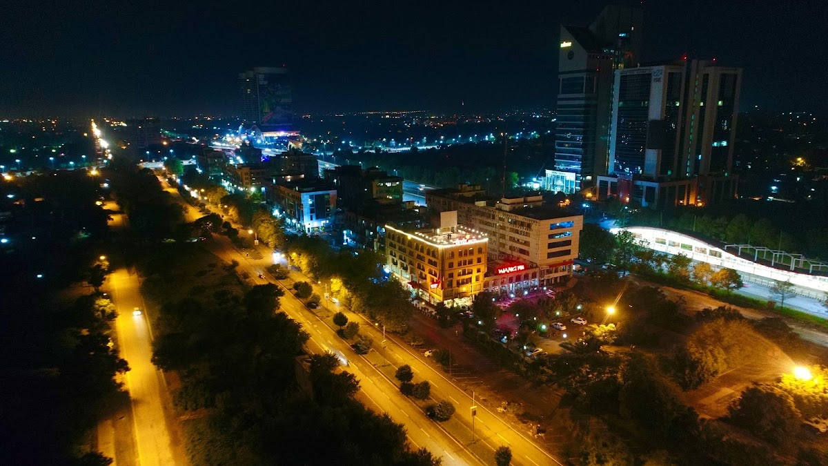 Envoy Continental Hotel, Blue Area, Islamabad - coed hostel in Islamabad, Capital Territory