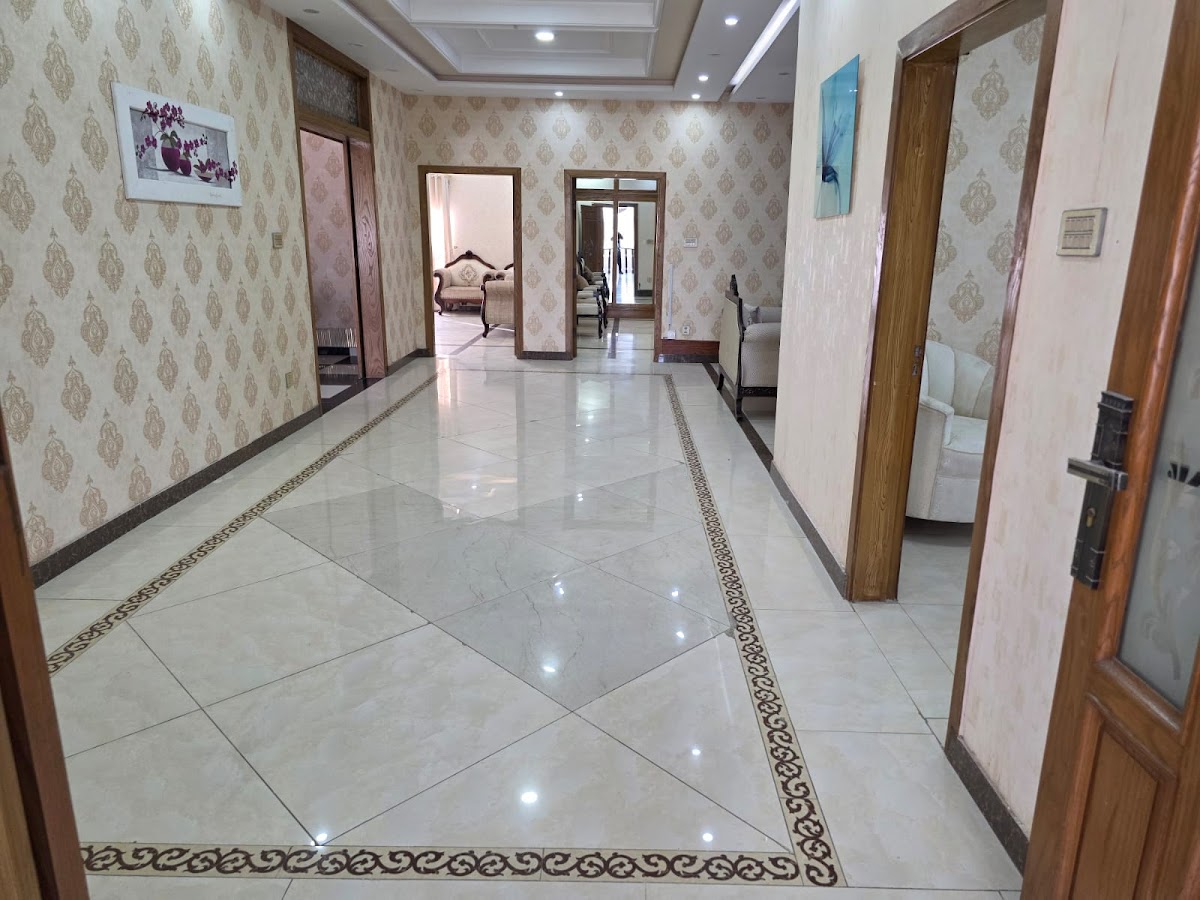 Golden resort — photo 9