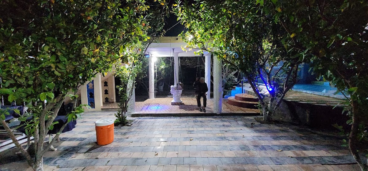 Hadi Farmhouse