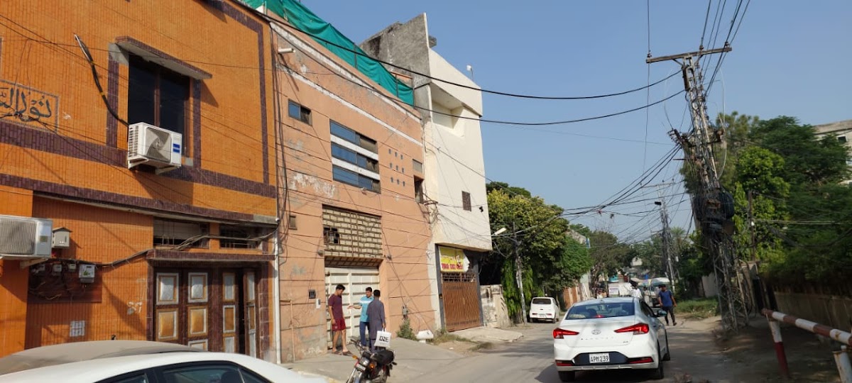 Naveed Boys Hostel