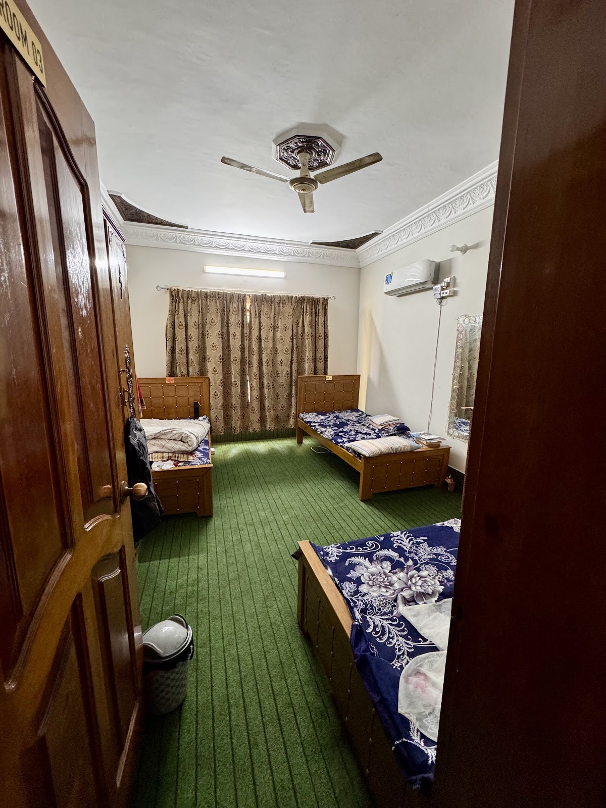 Premium girls hostel peshawar cantt — photo 10