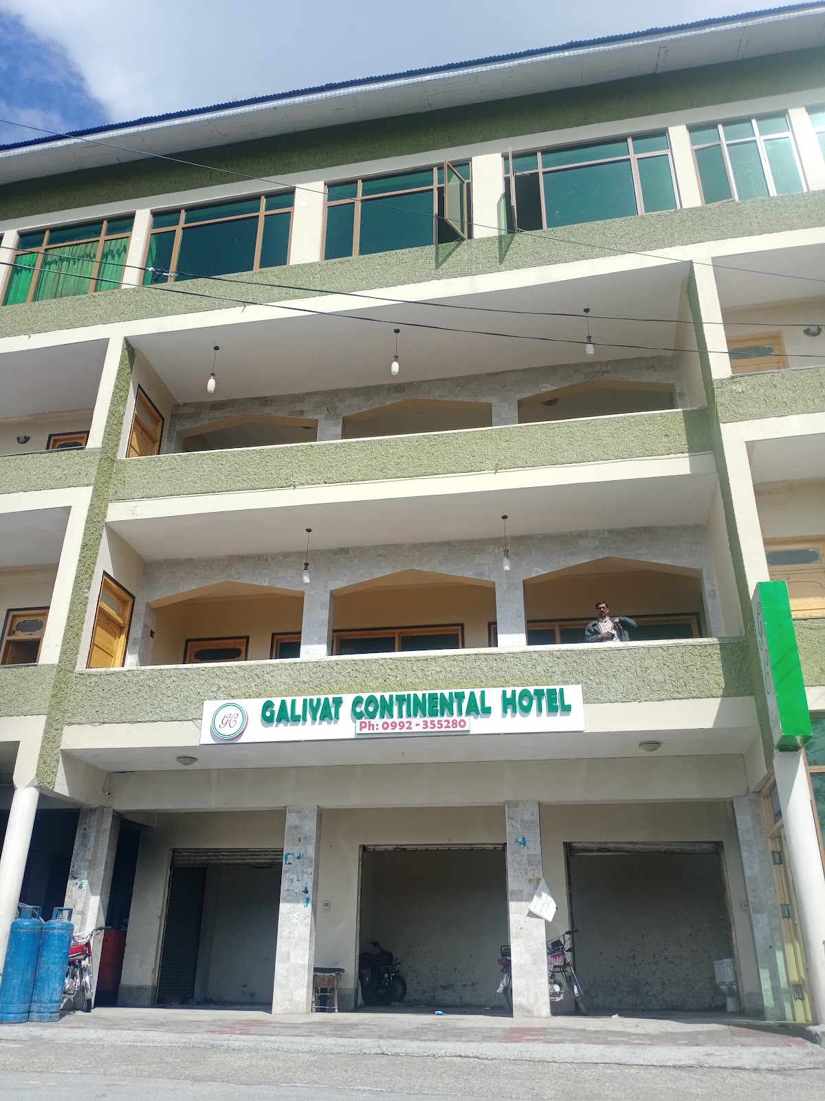 Hotel Galiyat Continental — photo 7