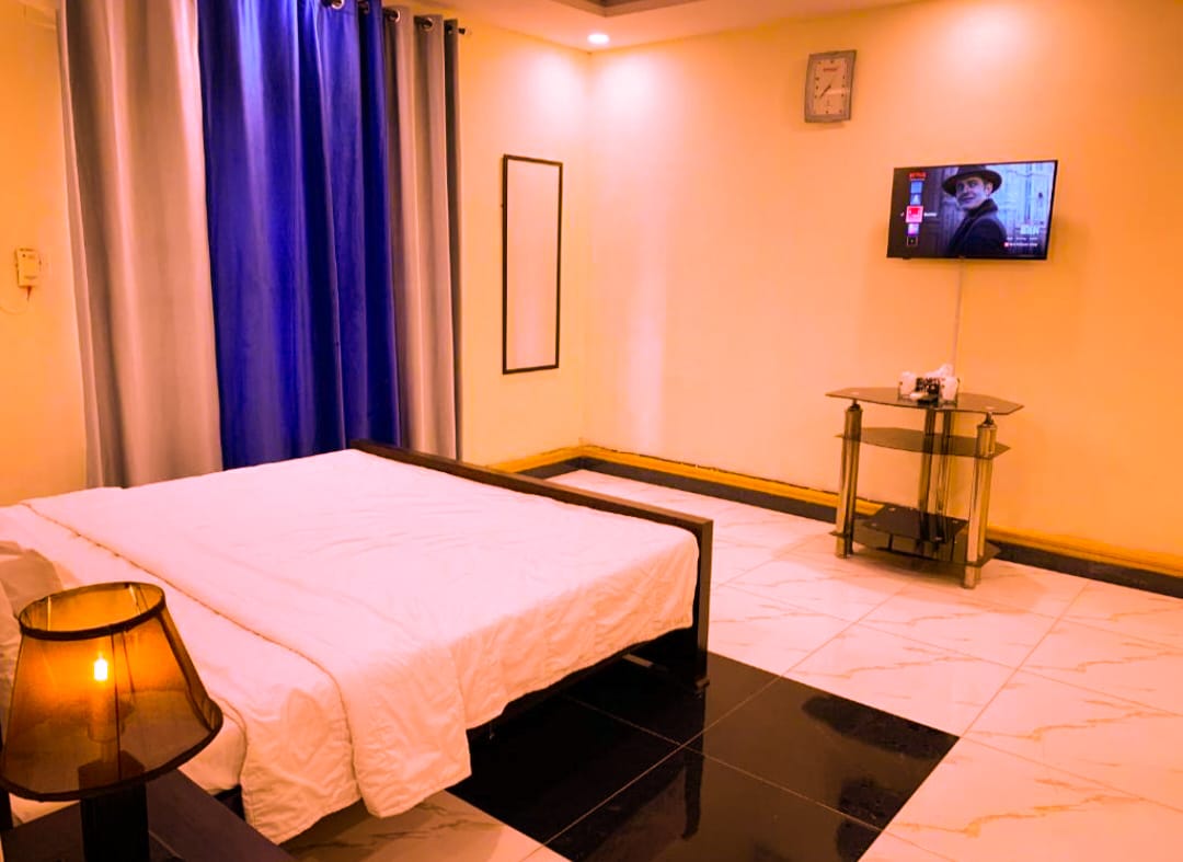 Lover Friends Guest House
