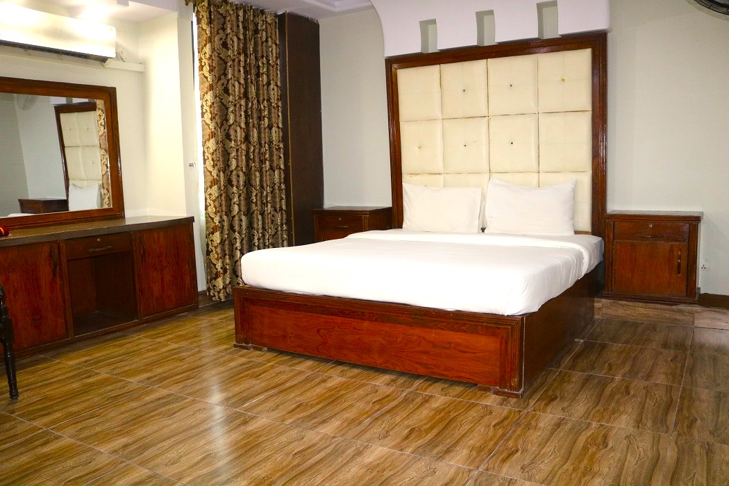 Royal Blue Hotel — photo 9