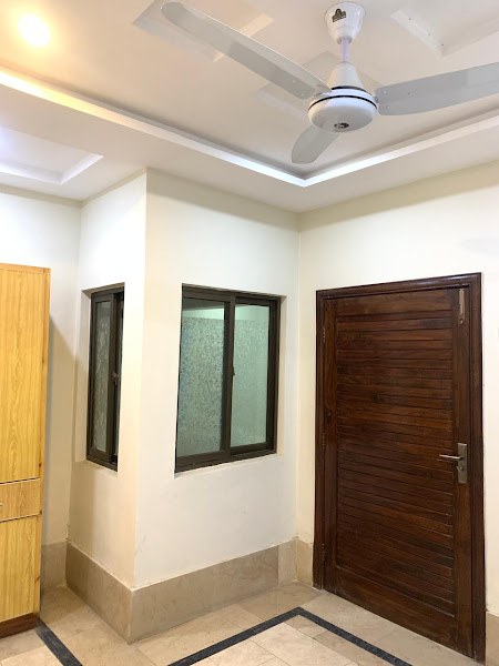 Anwar-e-Madina Boys Hostel