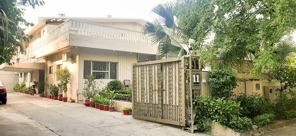 New Shelton Guest House Islamabad - coed hostel in Islamabad, Capital Territory