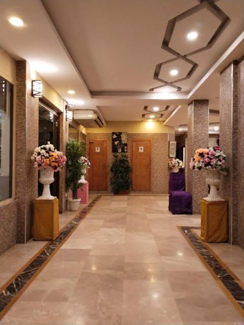 Grace Crown Hotel — photo 6
