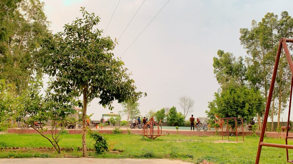Basit Farm House.