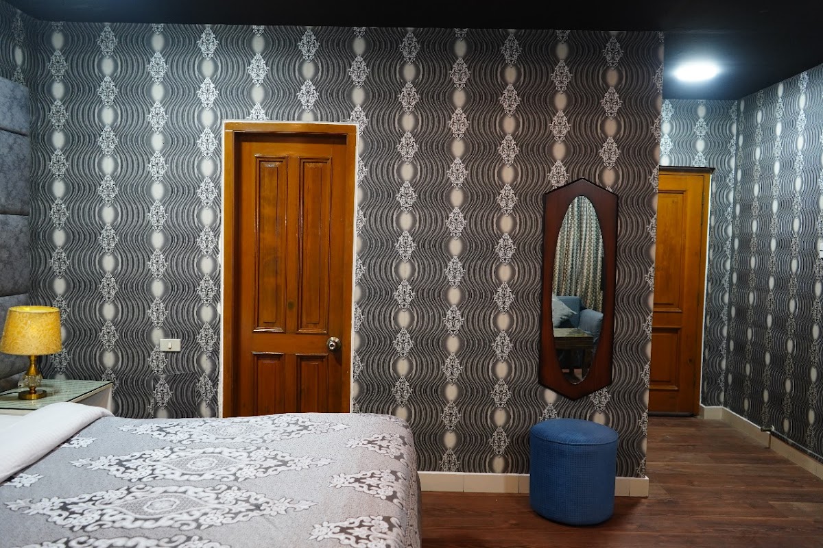 Royal Luxury Hotel — photo 10