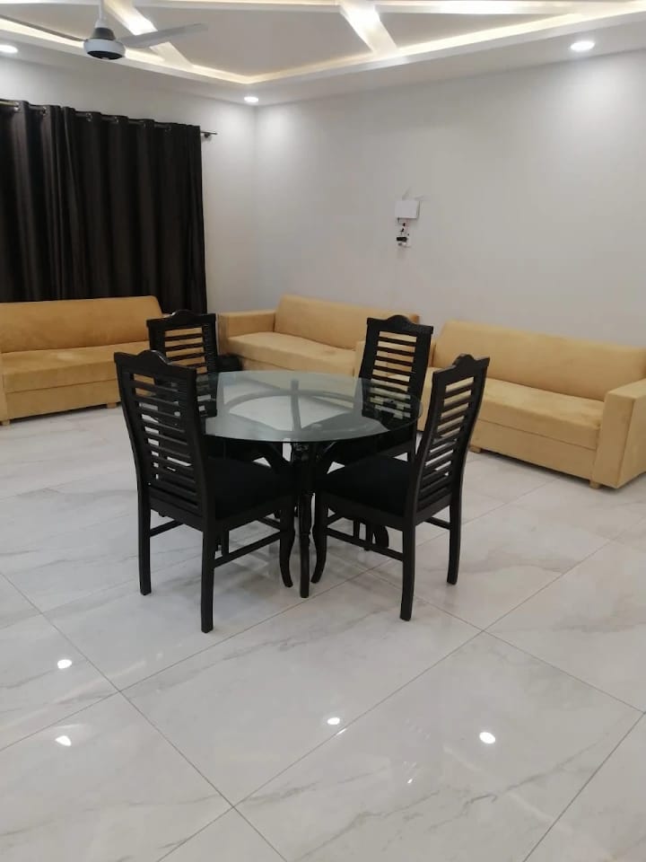 Travis Executive Guest House Islamabad — photo 10