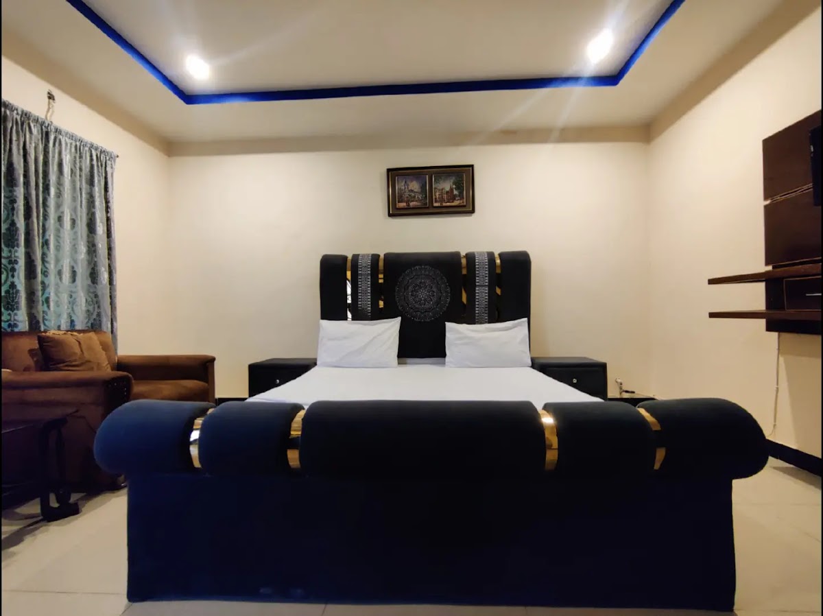 Fair Lodges