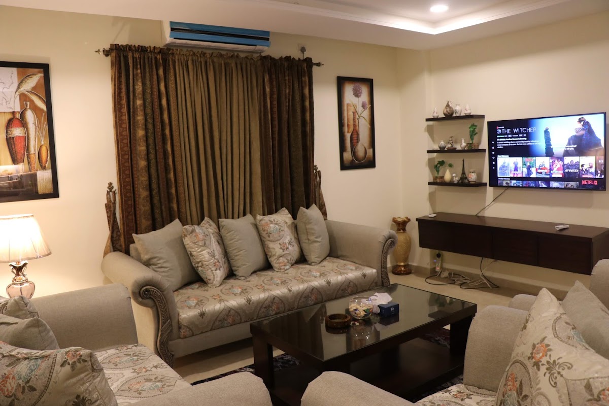 Luxurious Landing Apartments & Suites Bahria Town — photo 10
