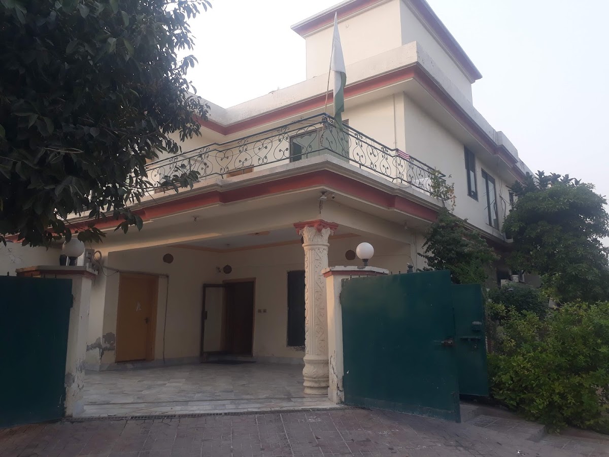 Royal chelet guest house
