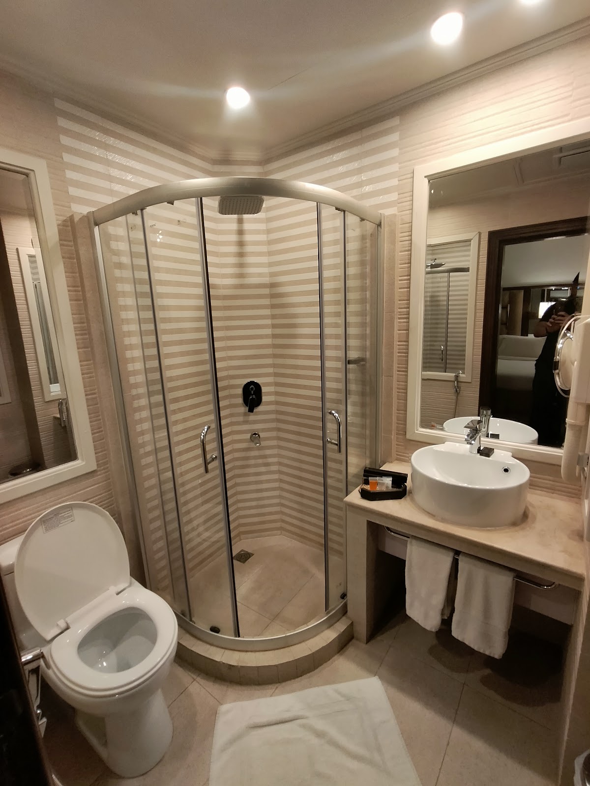 Saffron D'or Hotels Lahore — photo 9