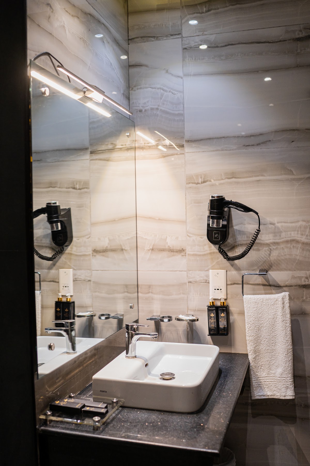 The Orchard Hotel Gulberg Lahore — photo 10