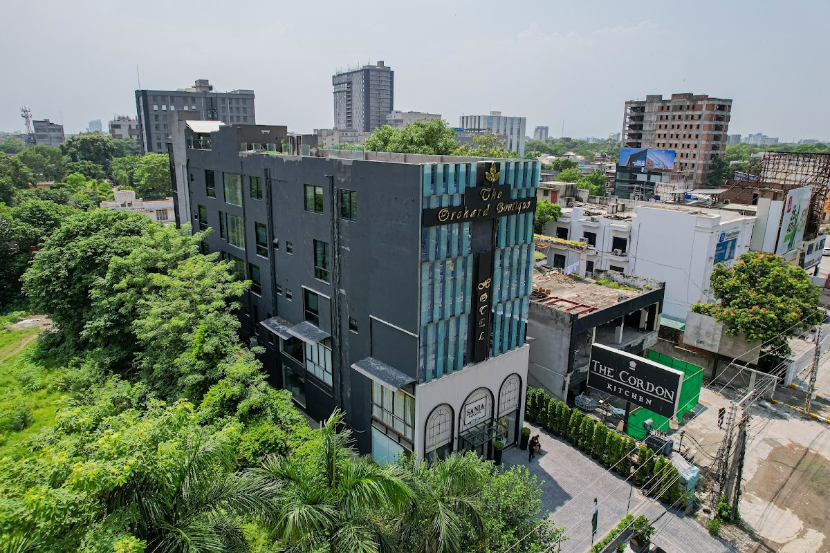 The Orchard Hotel Gulberg Lahore - coed hostel in Lahore, Punjab