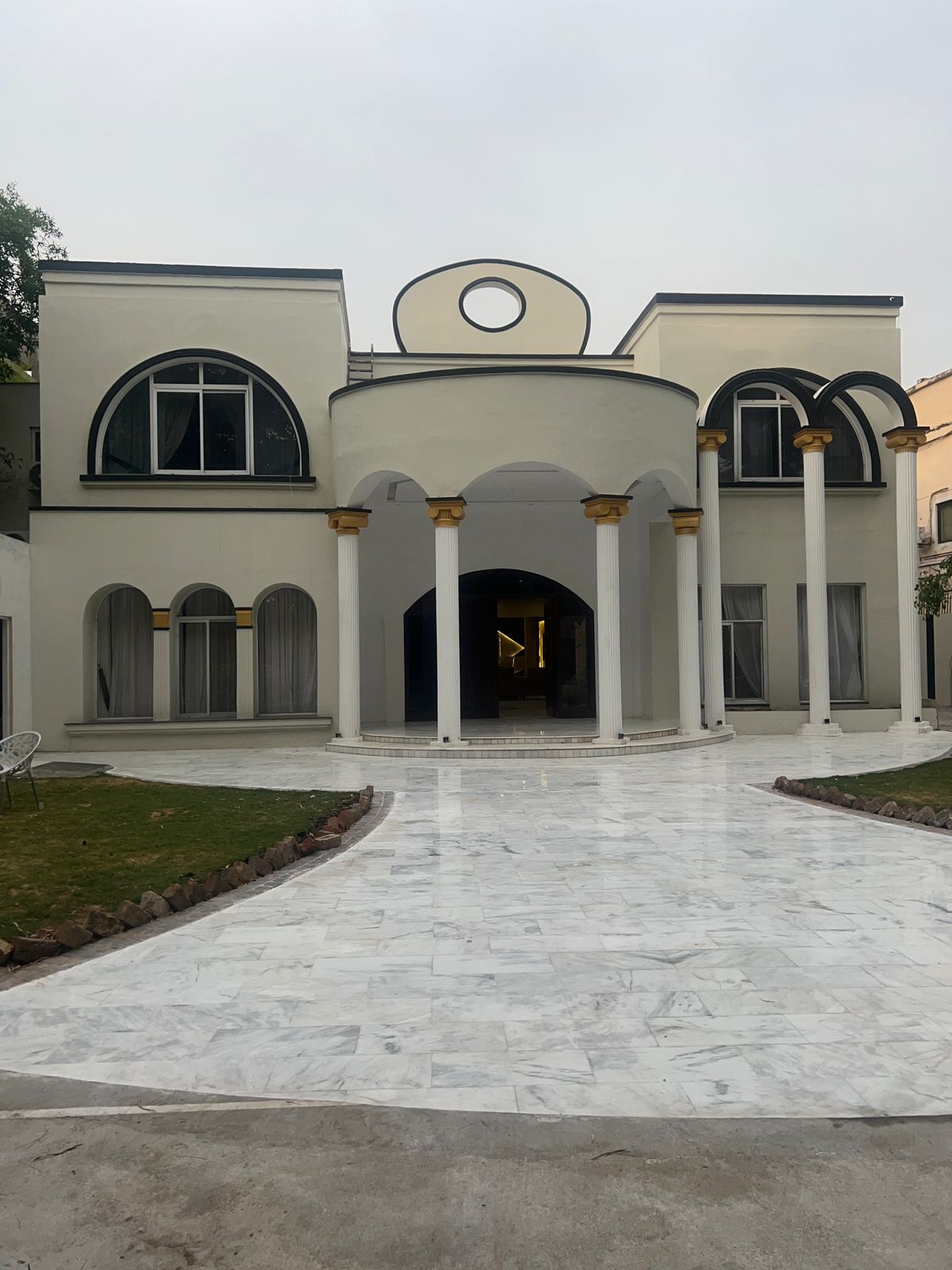 Hazelton Hotel - coed hostel in Islamabad, Capital Territory