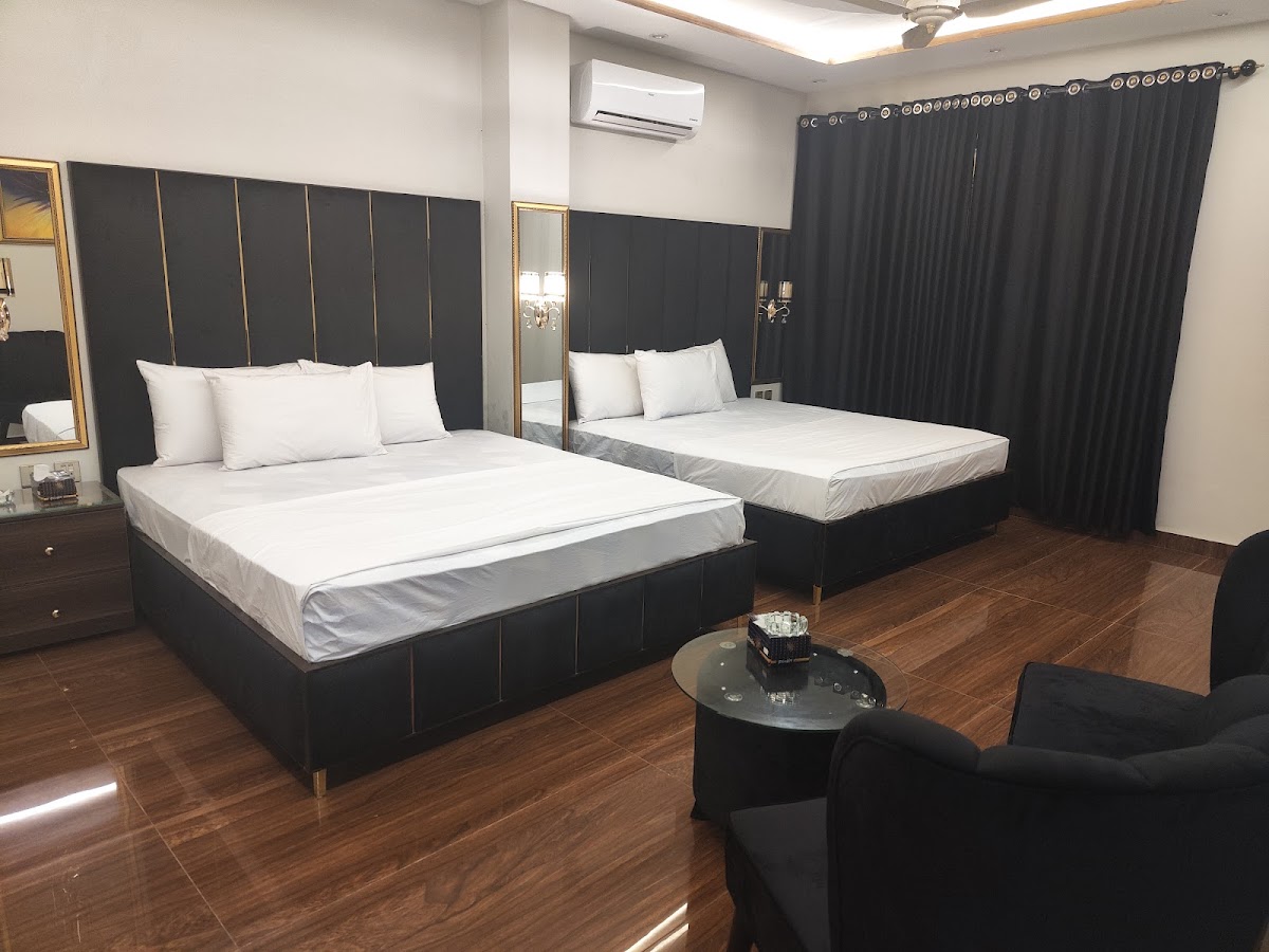 Luxury 5star hotel - coed hostel in Lahore, Punjab