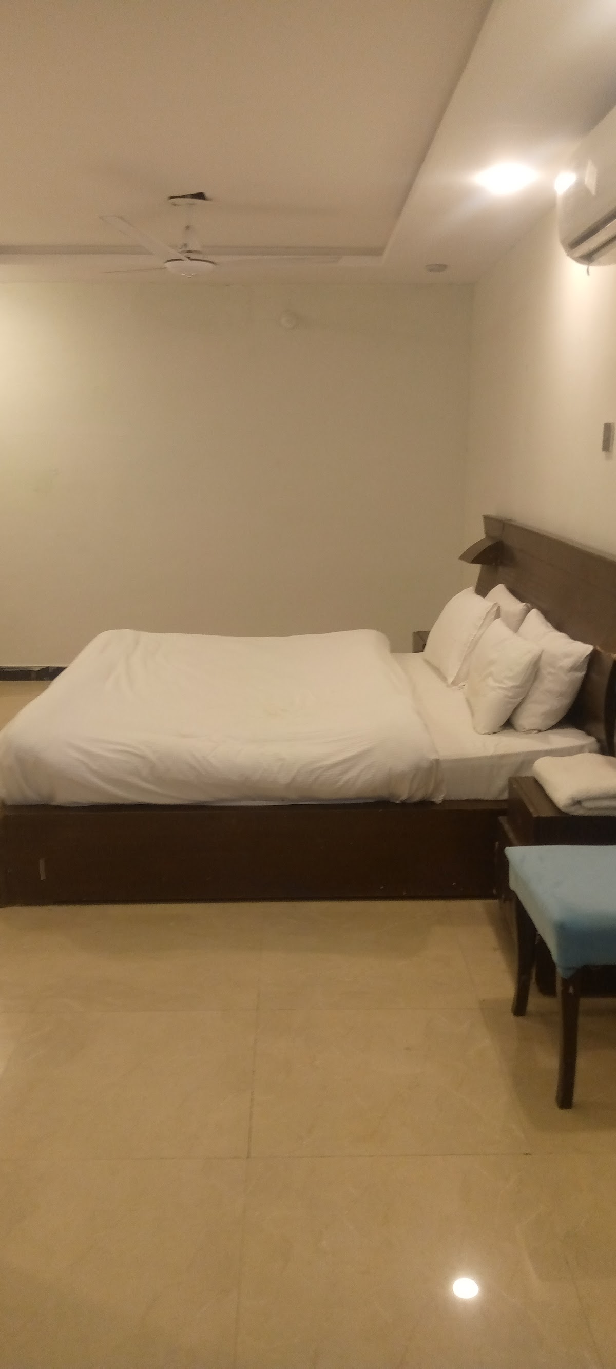 Tulips Girls hostel F6 — photo 6