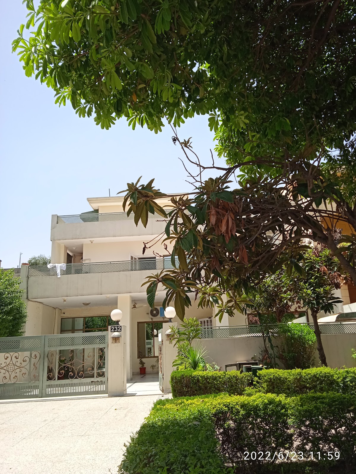 Butt Lodges 1 | Family Guest House in Islamabad - coed hostel in Islamabad, Capital Territory