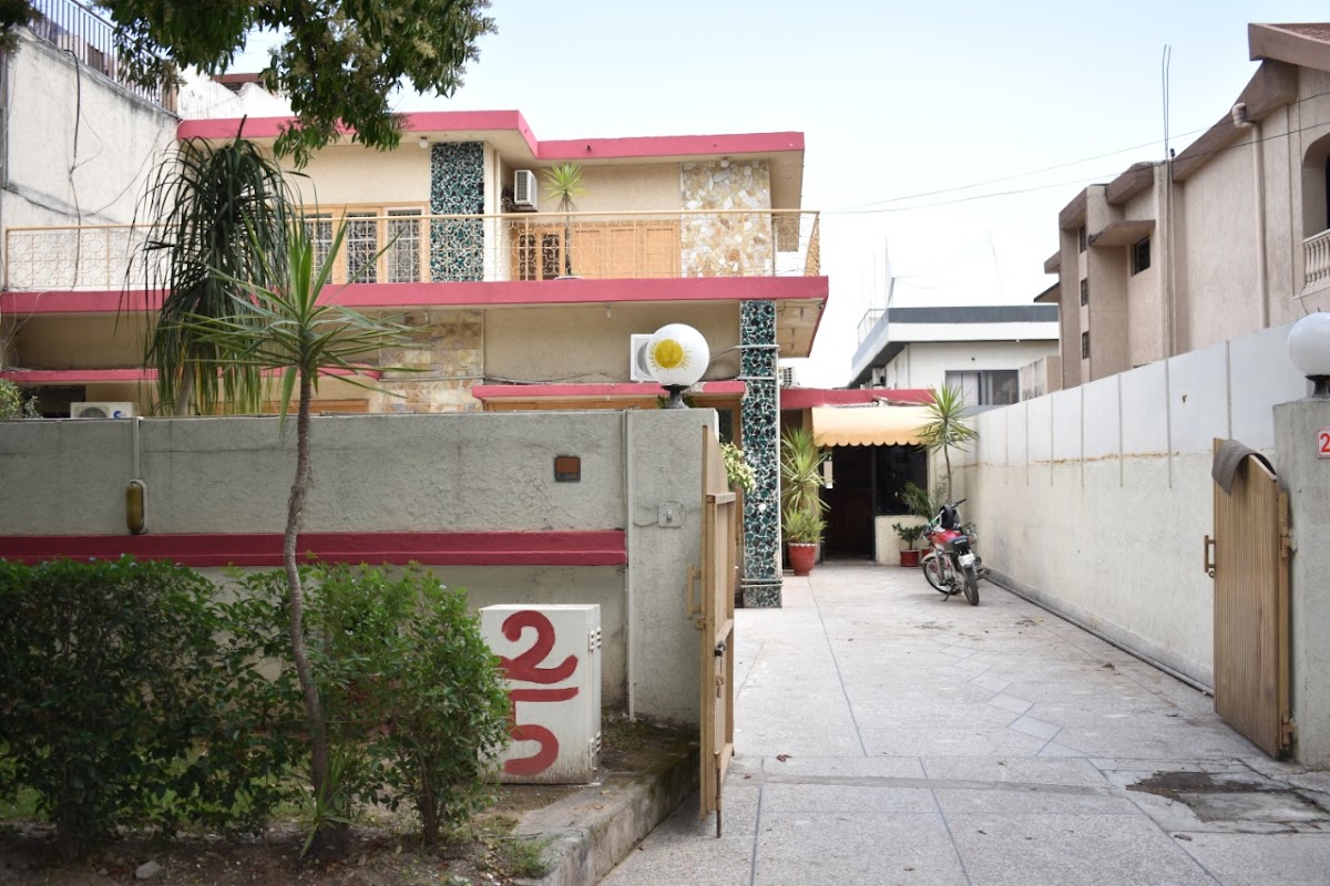The Sun House - coed hostel in Islamabad, Capital Territory