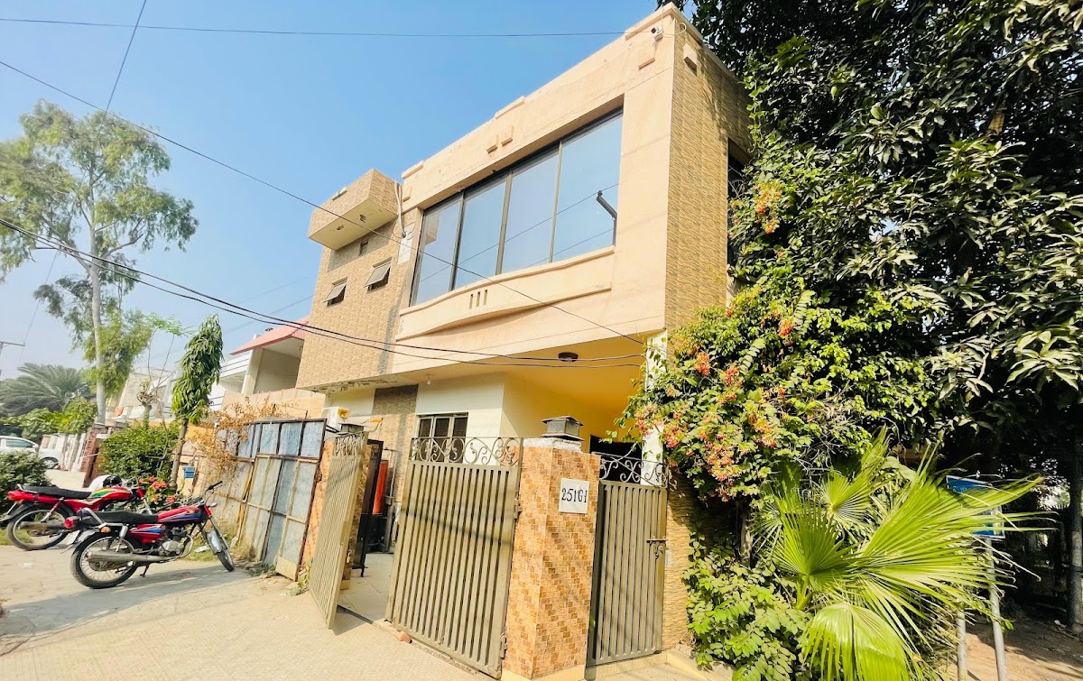 Noor INN Guest House - coed hostel in Lahore, Punjab