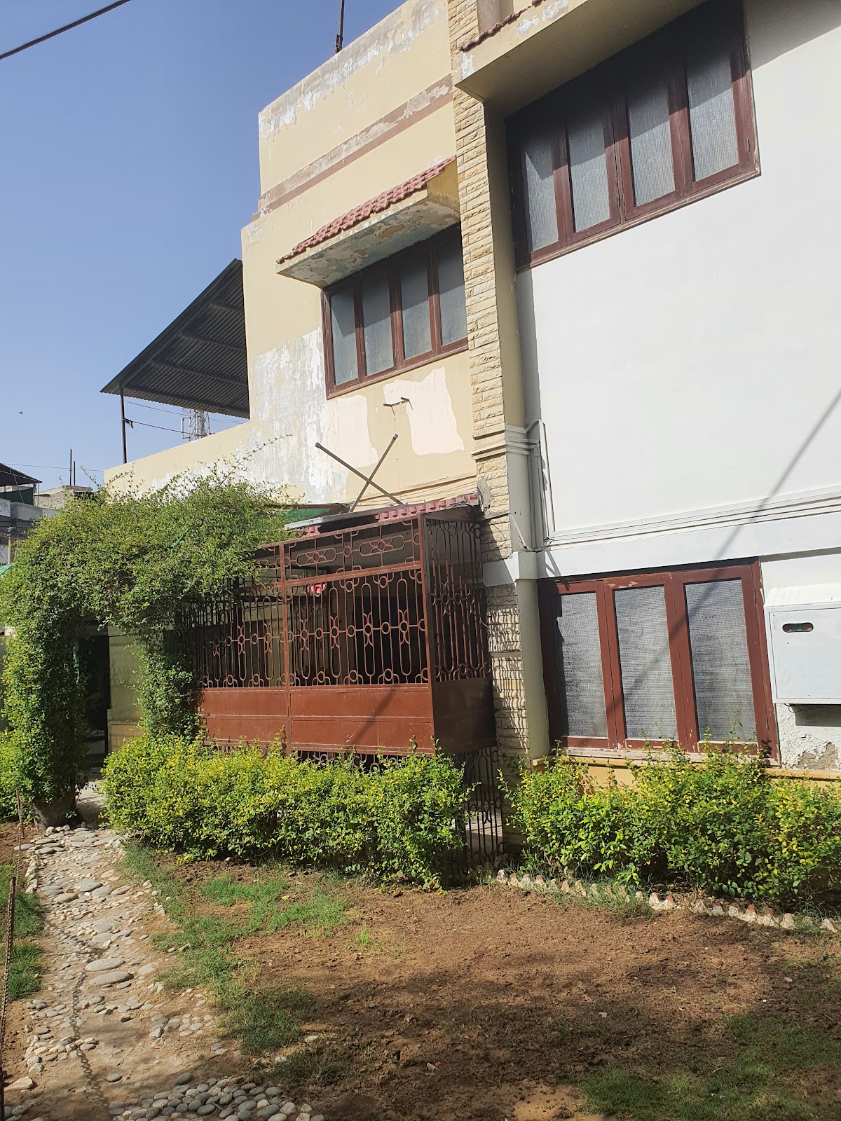 Patel Residency Guest House 1
