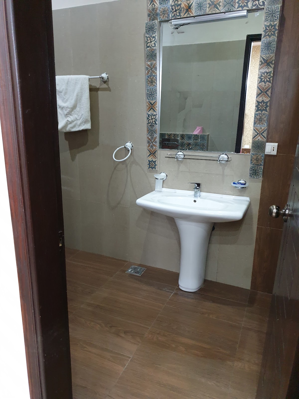 Patel Residency Guest House 1 — photo 9
