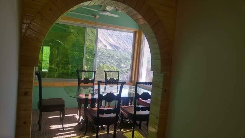 Hunza Lounge — photo 7