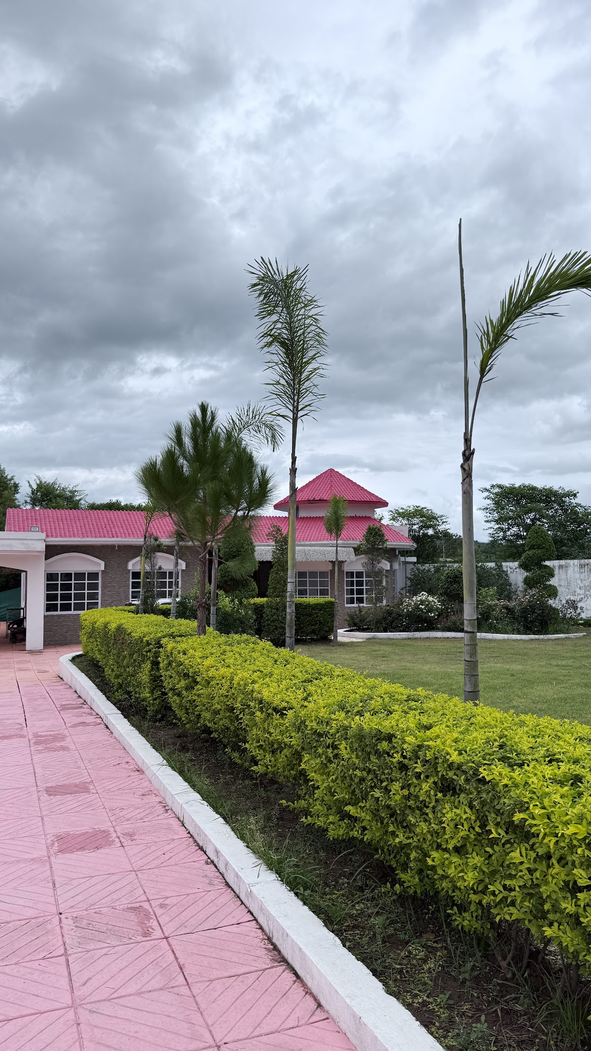 Pearl signature farm house - coed hostel in Islamabad, Capital Territory
