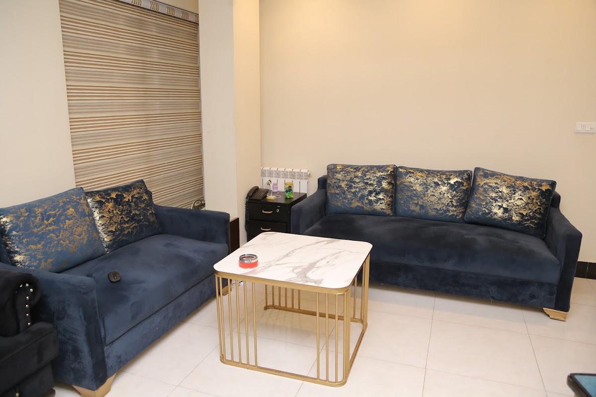 Regal Residency — photo 8