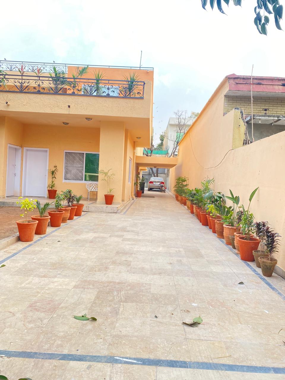 ELiF GiRLS HOSTEL