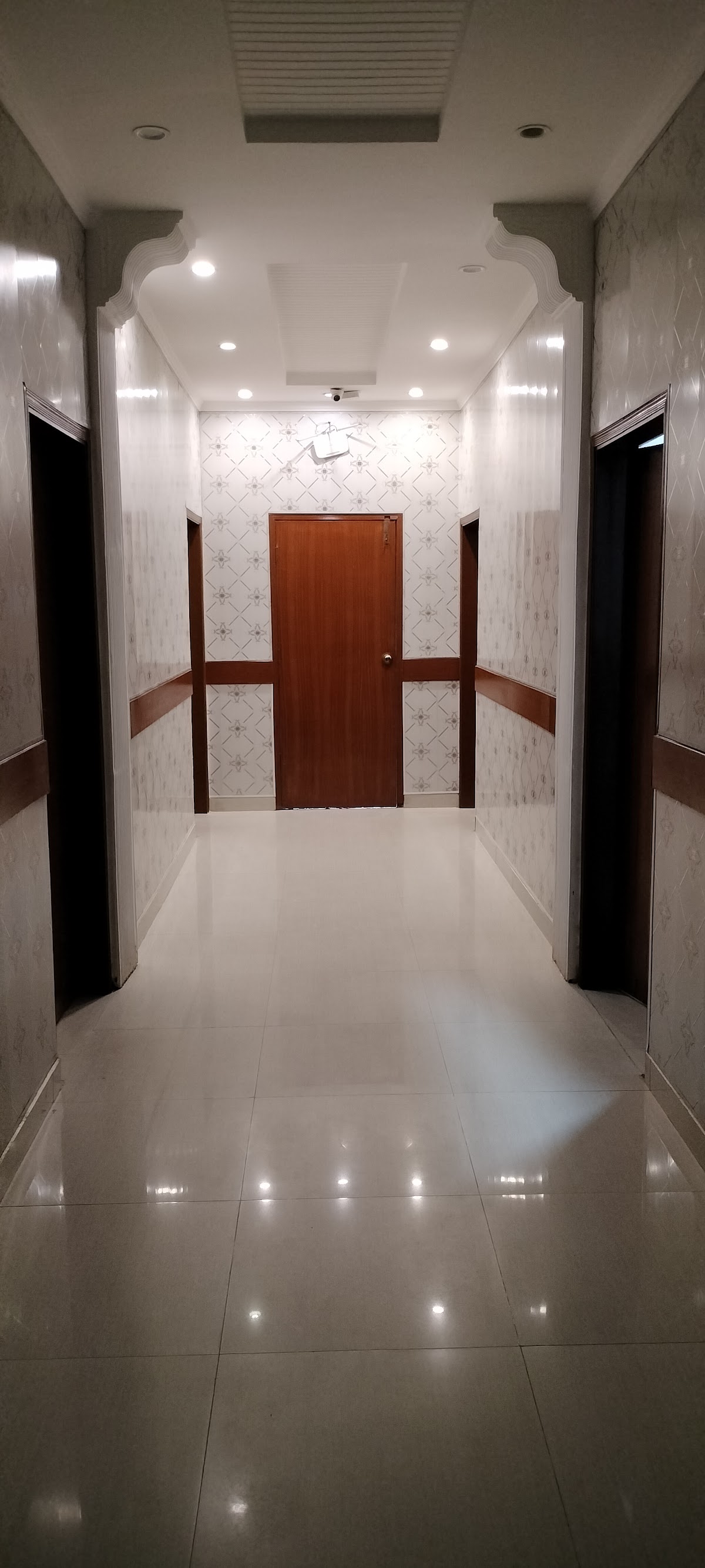 The Lodge Inn — photo 9