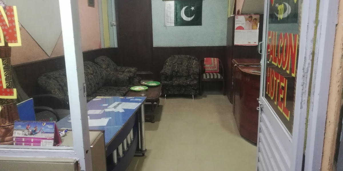 Falcon Hotel — photo 6