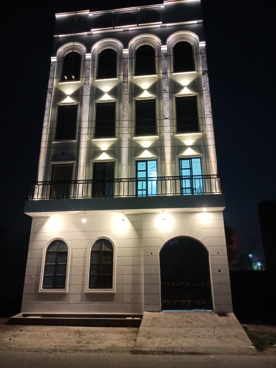 Doctor's Inn Girls Hostel
