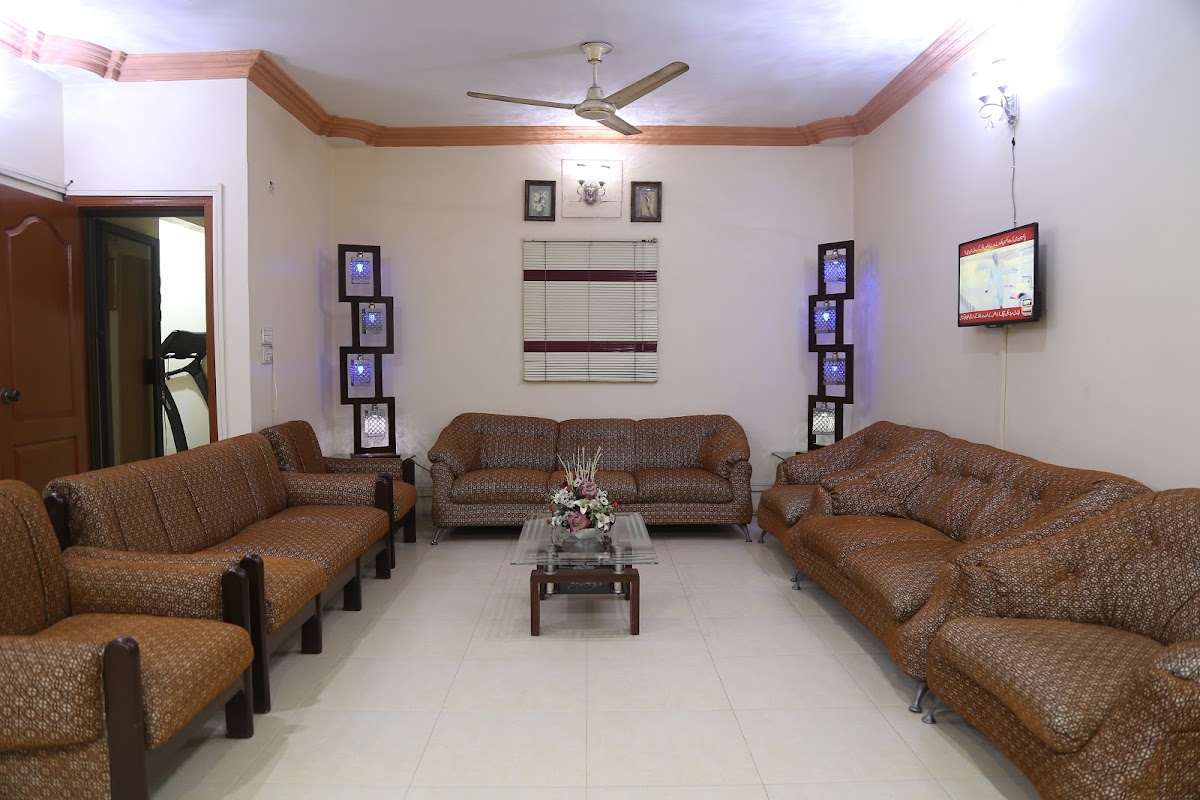 Luxury Inn — photo 6