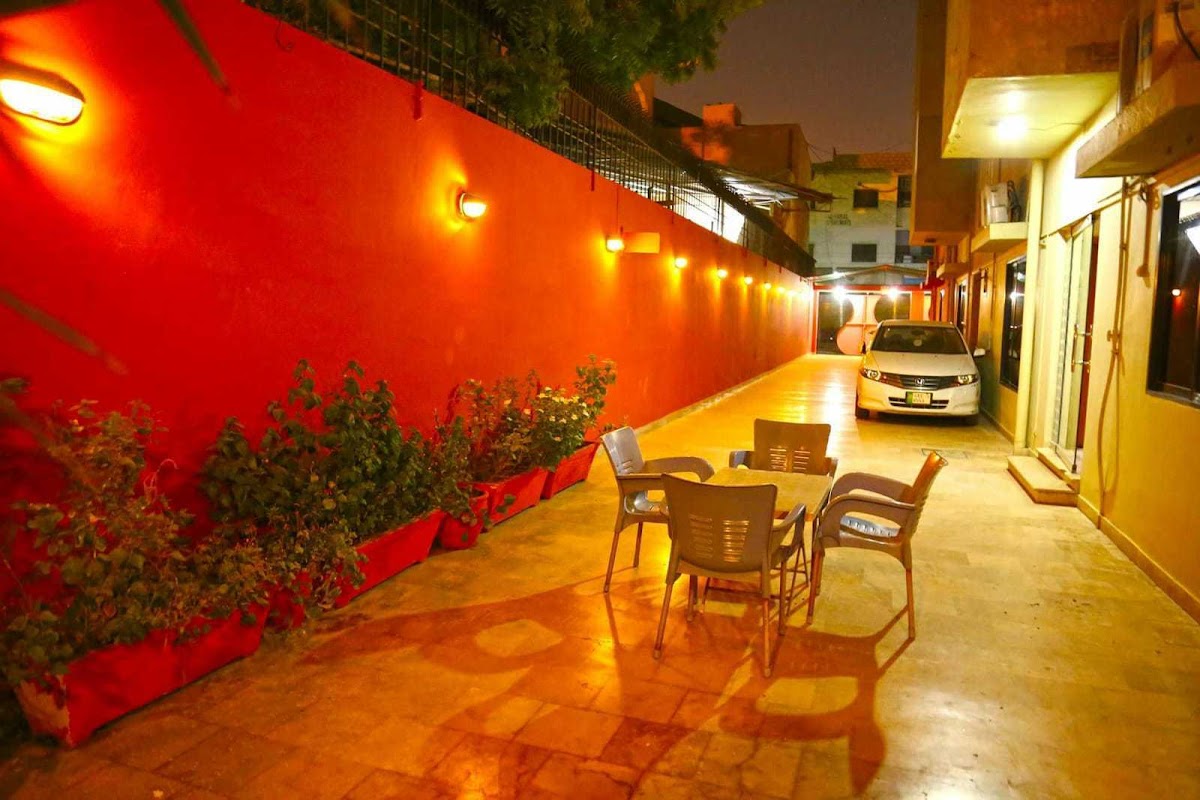 Luxury Inn — photo 9
