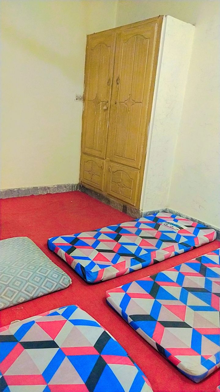 Galaxy girls Hostel - girls hostel in Faisalabad, Punjab