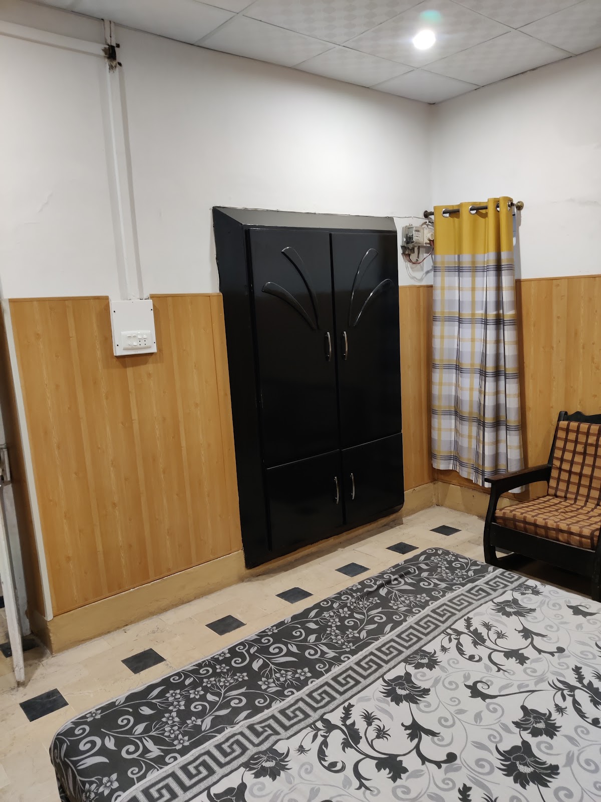 Lyallpur Backpackers Guest House