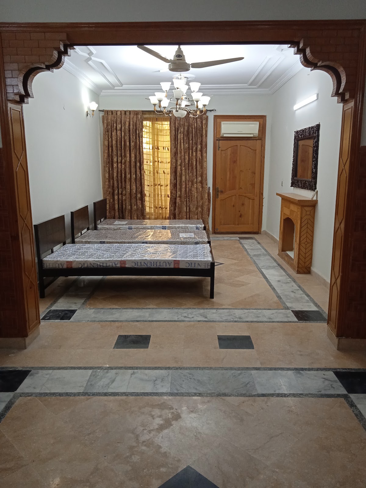 Elysium Girls Hostel — photo 7